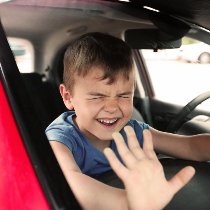 Mutter vergisst Sohn (5) im Auto - Kind stirbt Hitzetod