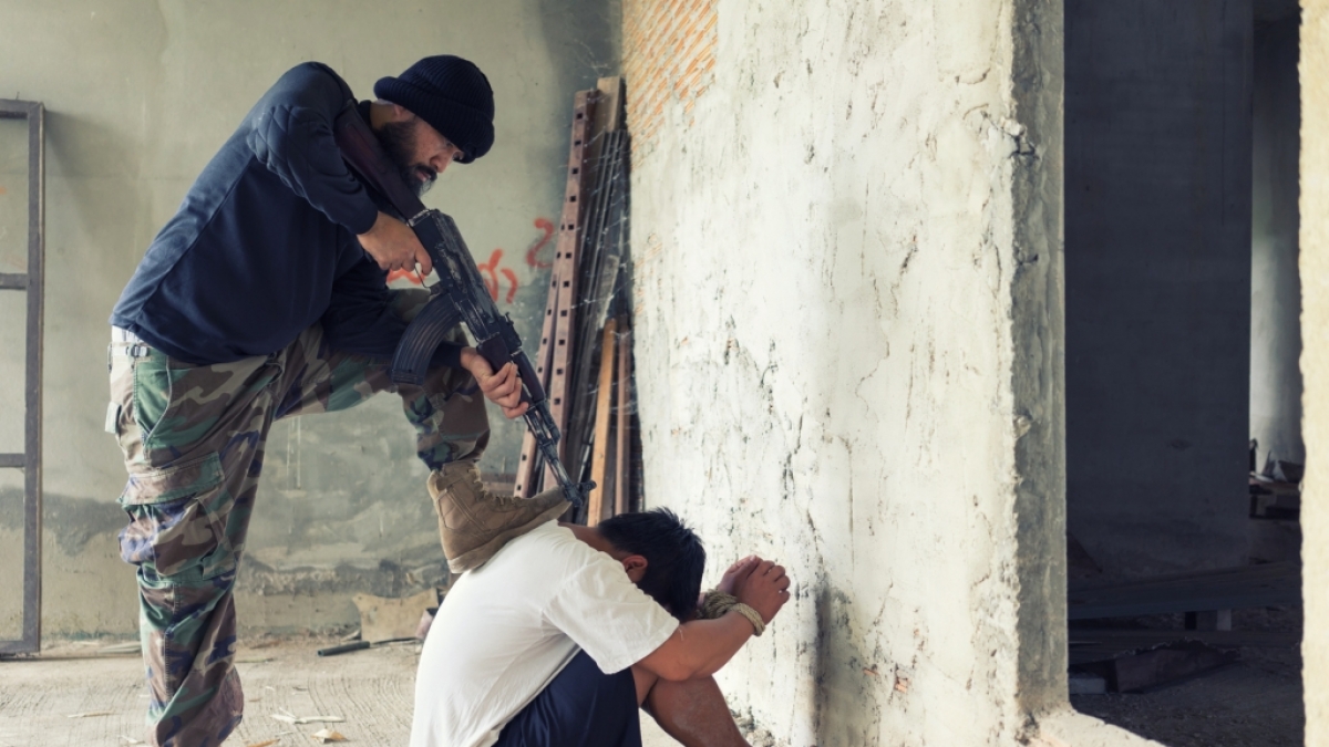 Ein 41-J&auml;hriger aus dem Jemen wurde f&uuml;r die Vergewaltigung und den Mord an einer Dreij&auml;hrigen &ouml;ffentlich mit einem Maschinengewehr hingerichtet (Symbolbild). (Foto)