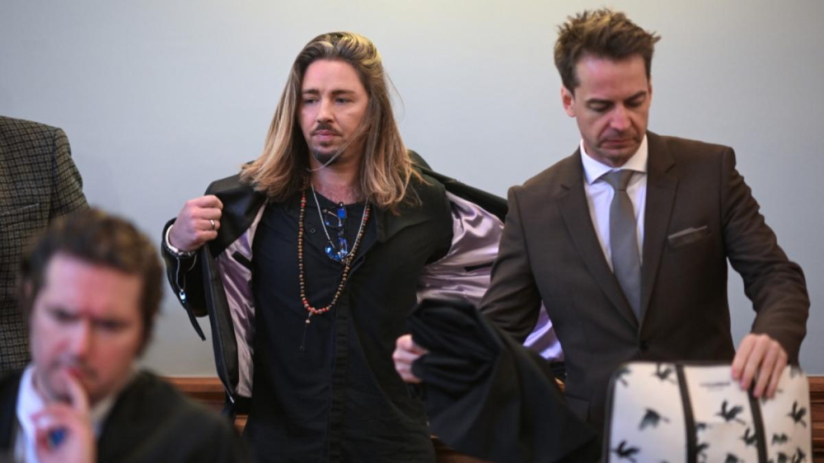 Musiker Gil Ofarim musste sich wegen falscher Verd&auml;chtigung und Verleumdung vor Gericht verantworten. (Foto)