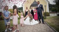 Bauer Benny und Nadine bei ihrer Hochzeit. Das Paar hat sich 2017 bei 