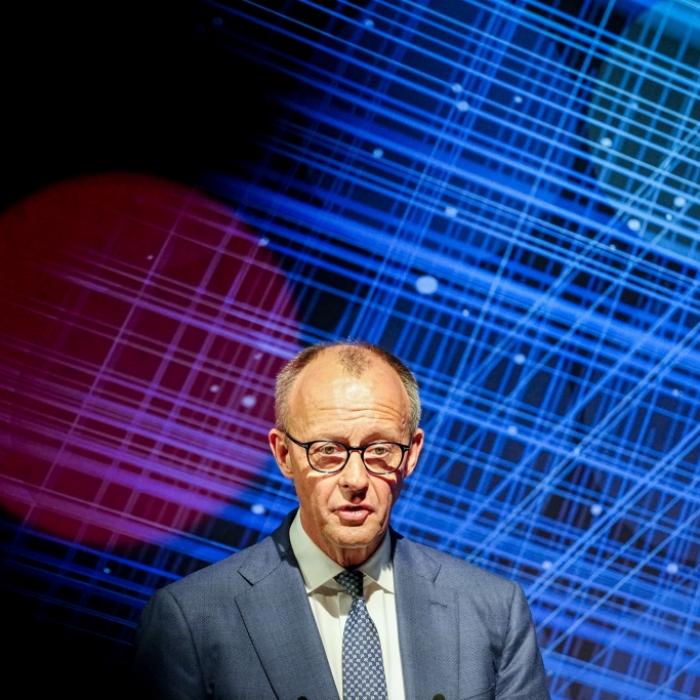 Umfrage-Klatsche für den Kanzler - jetzt schlägt ihn sogar ein FDP-Politiker deutlich
