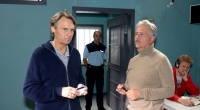 Jo Gerner (Wolfgang Bahro) trifft im Gefängnis erneut auf seinen Erzfeind Bajan Linostrami (Matthias Unger).