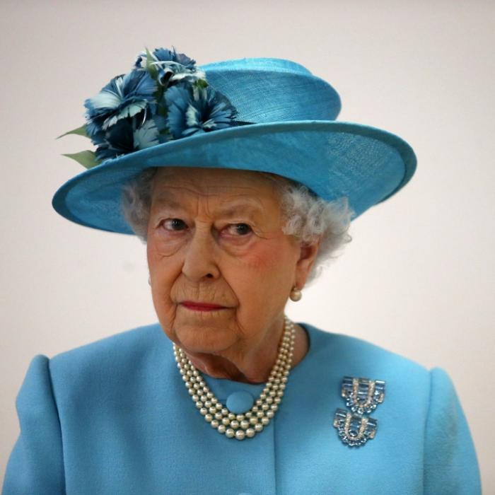 Nackt-Schocker! DIESER Royal genießt die Ferien