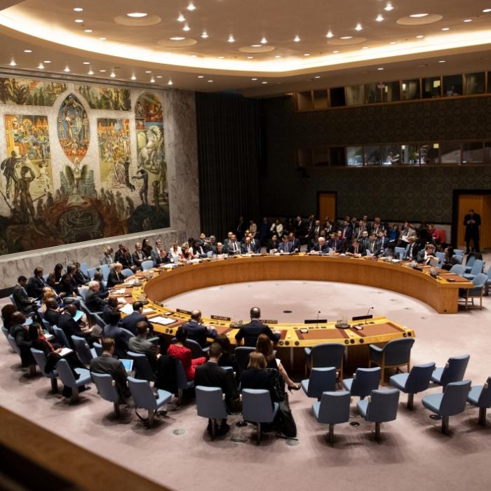 Dritter Weltkrieg zum Greifen nah? US-Drohung gegen Russland und China