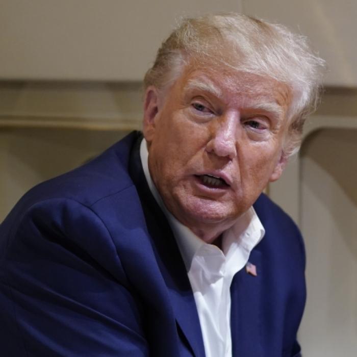 Trump flippt komplett aus nach Anklage! Stellt er sich jetzt in New York?