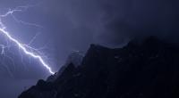 Ein 18-Jähriger wurde auf der Zugspitze vom Blitz getroffen und starb. (Symbolfoto)