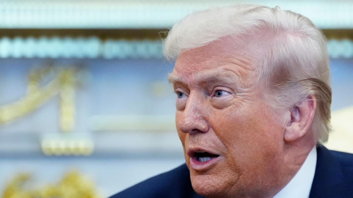 Entgegen seiner eigenen Aussagen soll Donald Trump &uuml;ber den israelischen Angriff auf Irans Gasfeld "South Pars" informiert gewesen sein. (Foto)