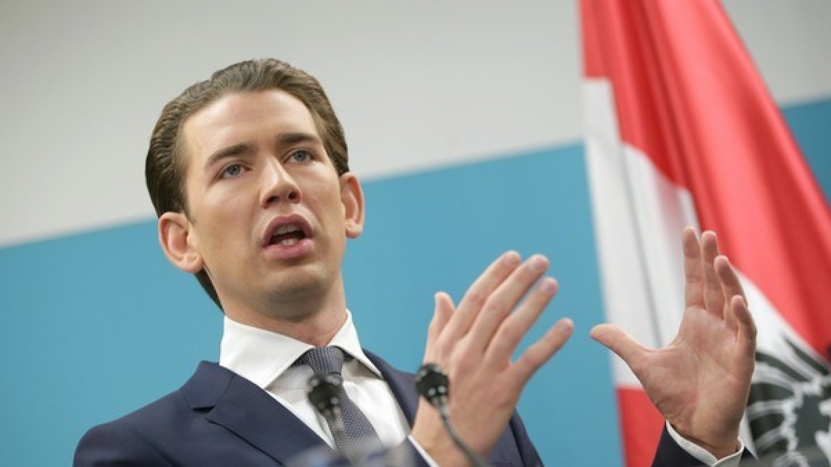 &Ouml;VP-Chef Sebastian Kurz spricht in Wien bei einer Pressekonferenz. In &Ouml;sterreich will die konservative &Ouml;VP mit der rechten FP&Ouml; Koalitionsverhandlungen aufnehmen. Das k&uuml;ndigte Kurz in Wien an. (Foto)