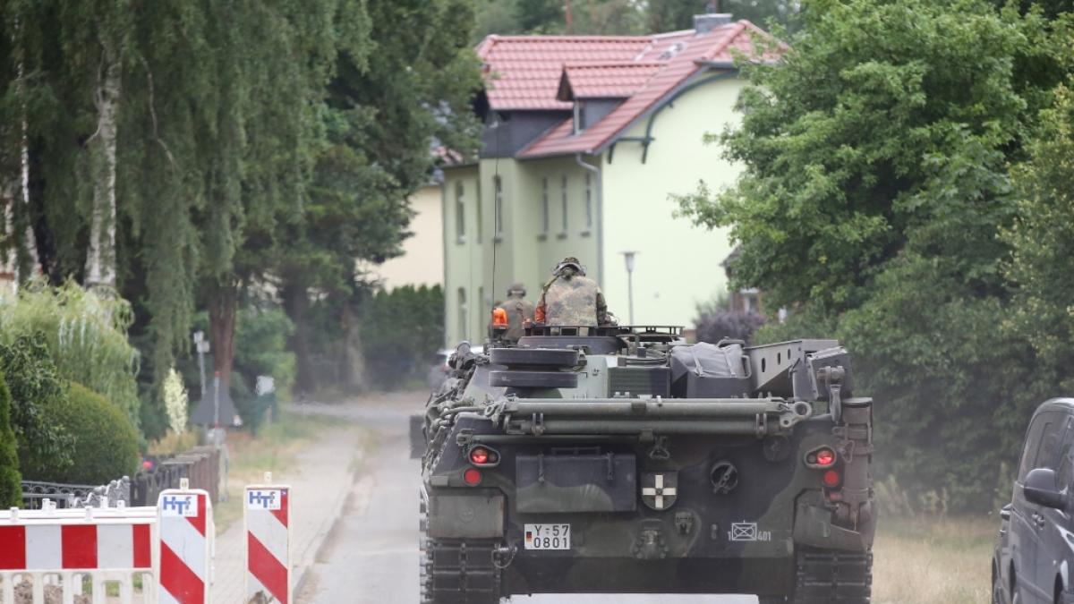Nicht nur die Bundeswehr m&uuml;sse auf den Ernstfall vorbereitet werden, warnt ein Milit&auml;r-Experte. (Foto)