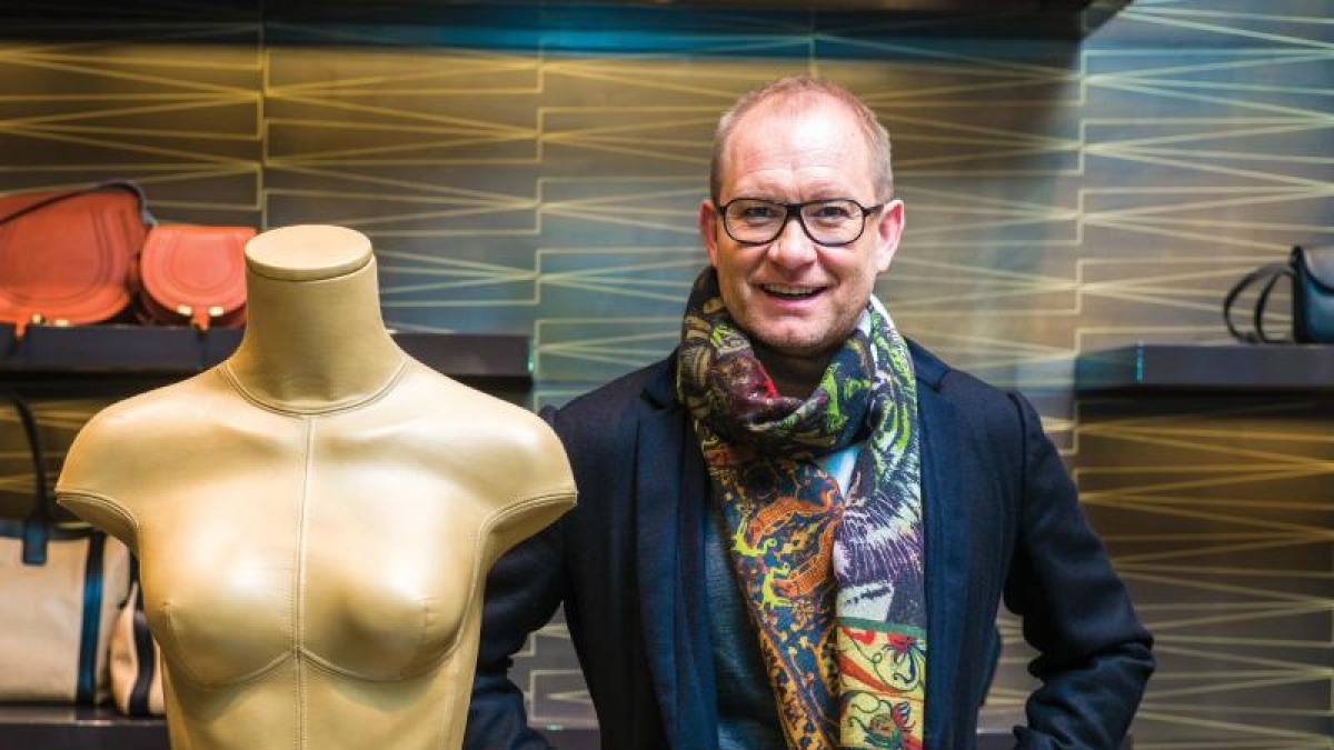 Andreas Rose ist Modeberater aus Frankfurt am Main. (Foto)