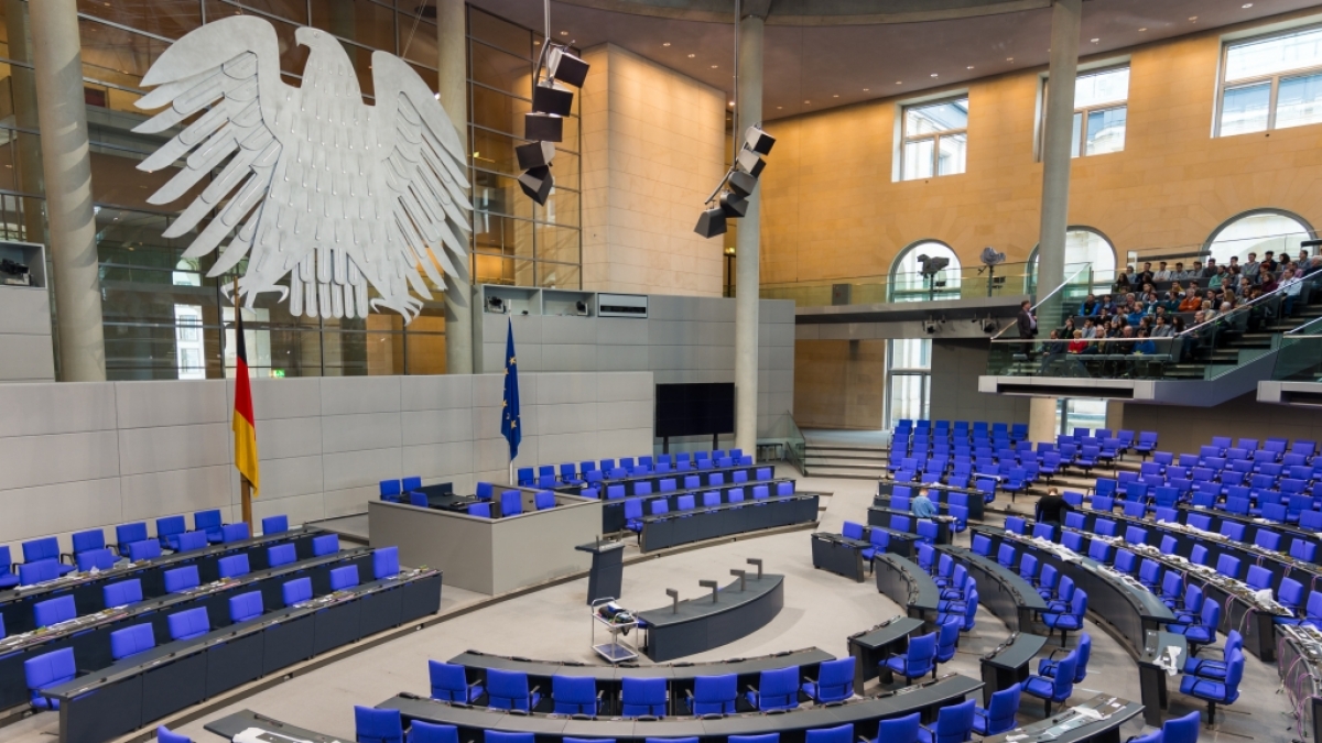 Die Genesenen-Nachweise von Politiker:innen im Bundestag sind weiterhin sechs Monate g&uuml;ltig. (Foto)