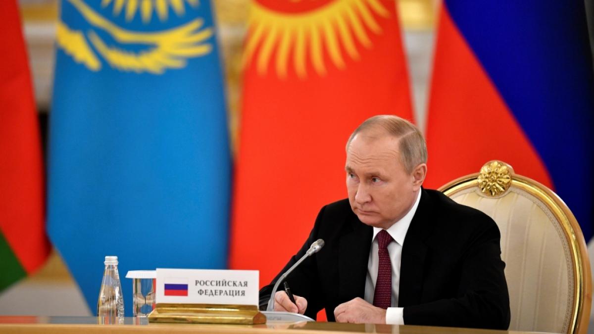 Wilde Spekulationen um Wladimir Putin: Ist der Kreml-Chef l&auml;ngst gestorben und durch Doppelg&auml;nger ersetzt worden? (Foto)