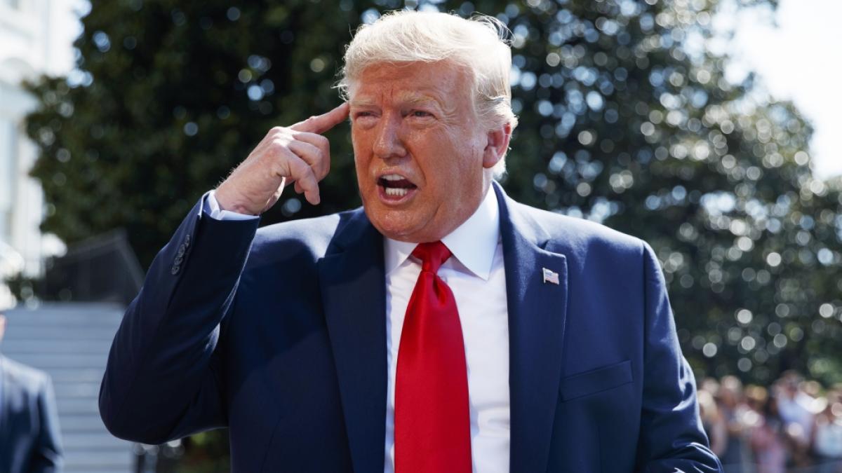 Donald Trump rastet komplett aus und attackiert US-Notenbankchef Jerome Powell. (Foto)