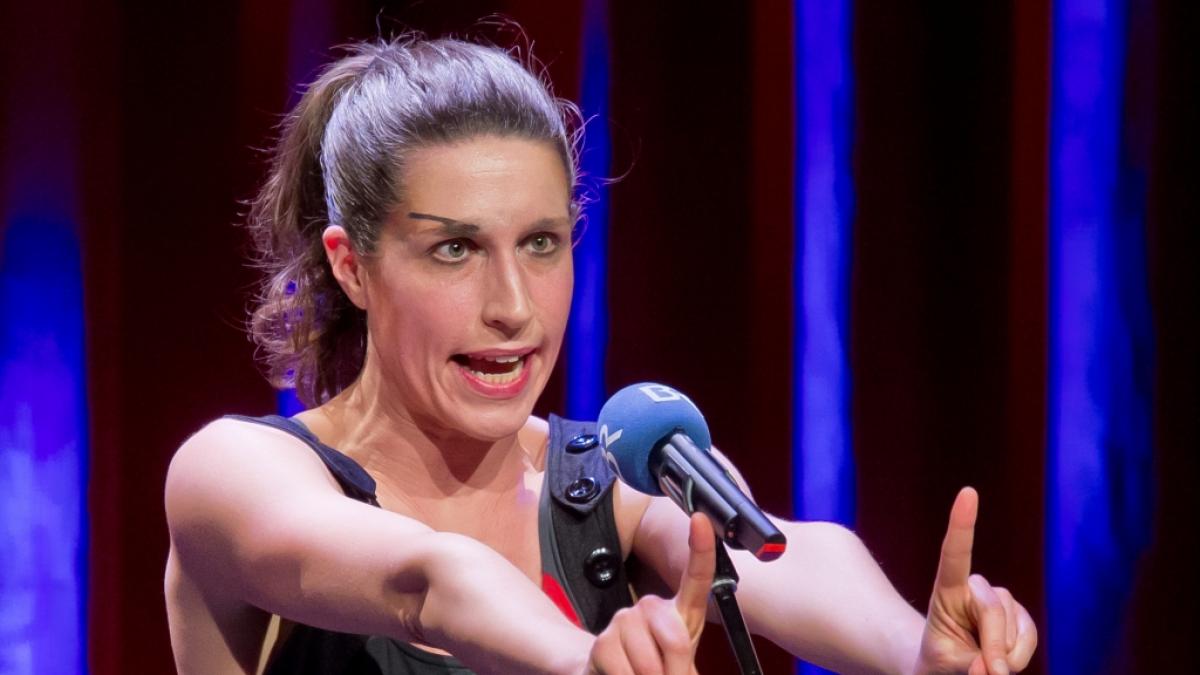 Christine Prayon ist eine deutsche Schauspielerin und Kabarettistin. (Foto)