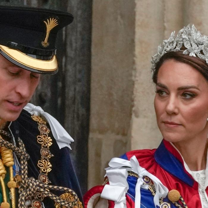 Prinzessin Kate dreist kopiert! Was hatte SIE bei der Krönung zu suchen?