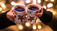 Endlich wieder Glühwein und Budenzauber: Viele Weihnachtsmärkte wollen 2021 extralange öffnen.