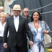 Barry Gibb mit seiner Ehefrau Linda Gray.