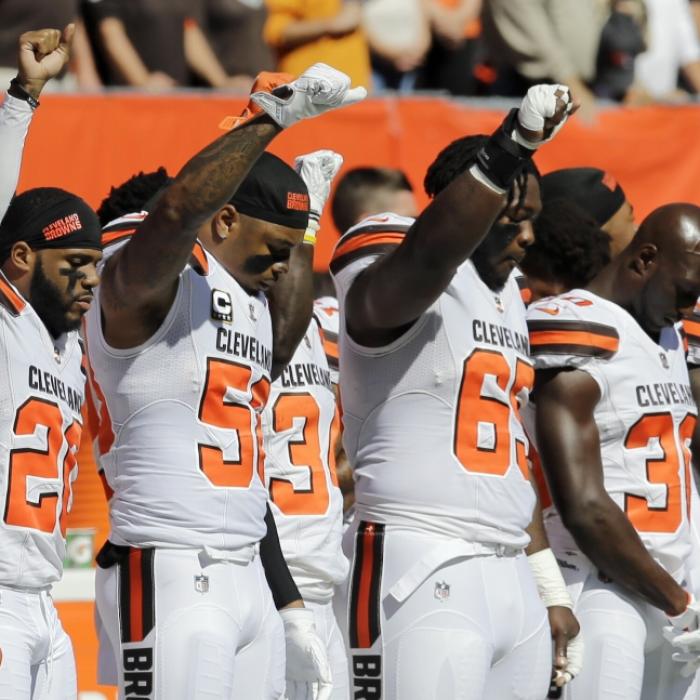 Cleveland Browns vs. Tennessee Titans streamen!