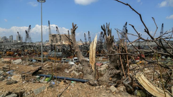 Der völlig zerstörte Hafen von Beirut nach der Explosion