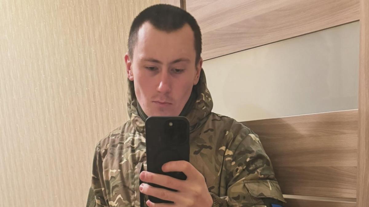 Der ukrainische Soldat&nbsp;Wladislaw Zadorin berichtet &uuml;ber grausame Folter in russischer Kriegsgefangenschaft.&nbsp; (Foto)