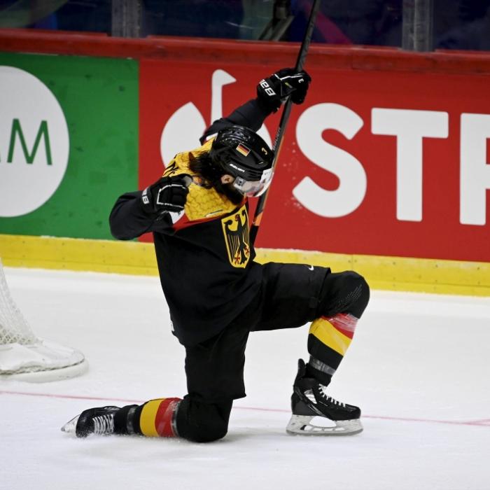 Kurs aufs Viertelfinale aber Sorgen um NHL-Stürmer Stützle