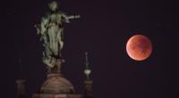 Am 27. Juli 2018 wird ein Blutmond am Abendhimmel prangen. Schnallen Sie sich lieber fest an!