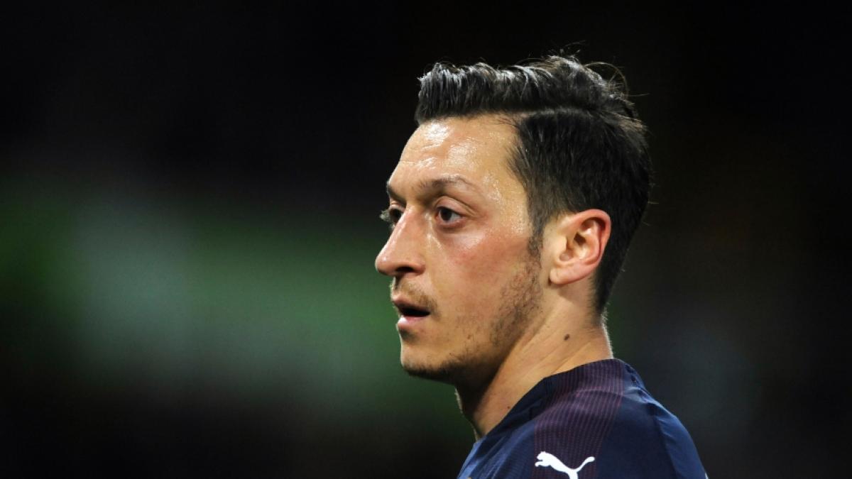 Mesut &Ouml;zil beendet seine Fu&szlig;ball-Karriere. (Foto)