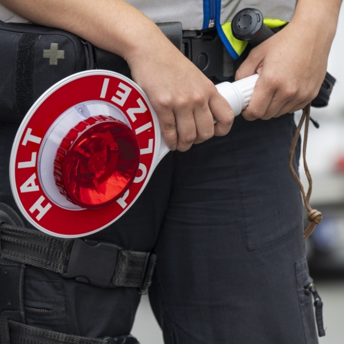Maßnahmen der BAO Ferrum und EG Telum - Schusswaffe bei Wohnungsdurchsuchung gefunden
