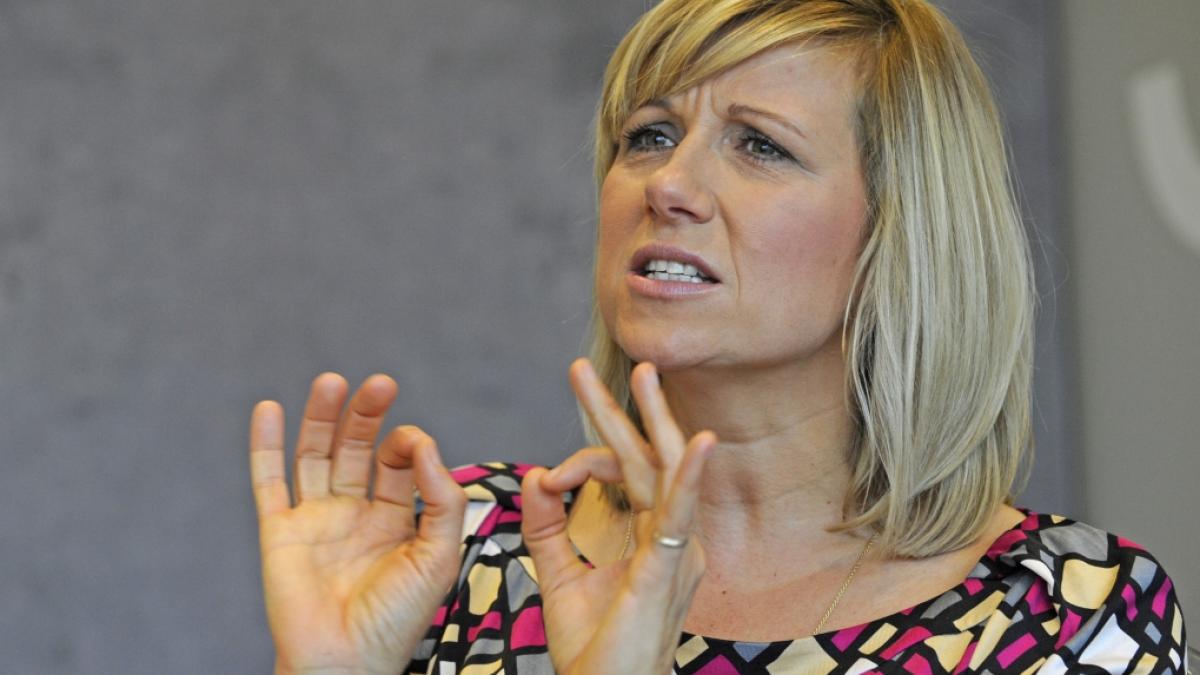 Der "ZDF Fernsehgarten" vom 4. Juli 2021 verlangte Moderatorin Andrea Kiewel einiges an Improvisationstalent ab. (Foto)