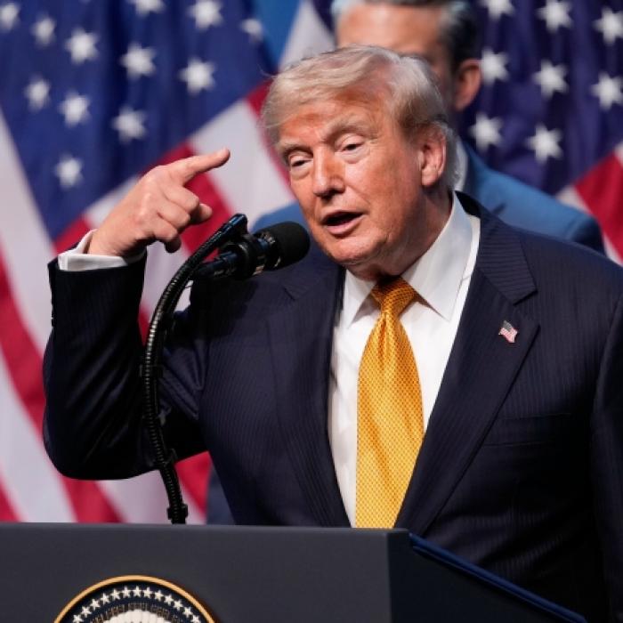 Explosive Behauptung - Trump warf Bomben ab, um im Mittelpunkt zu stehen