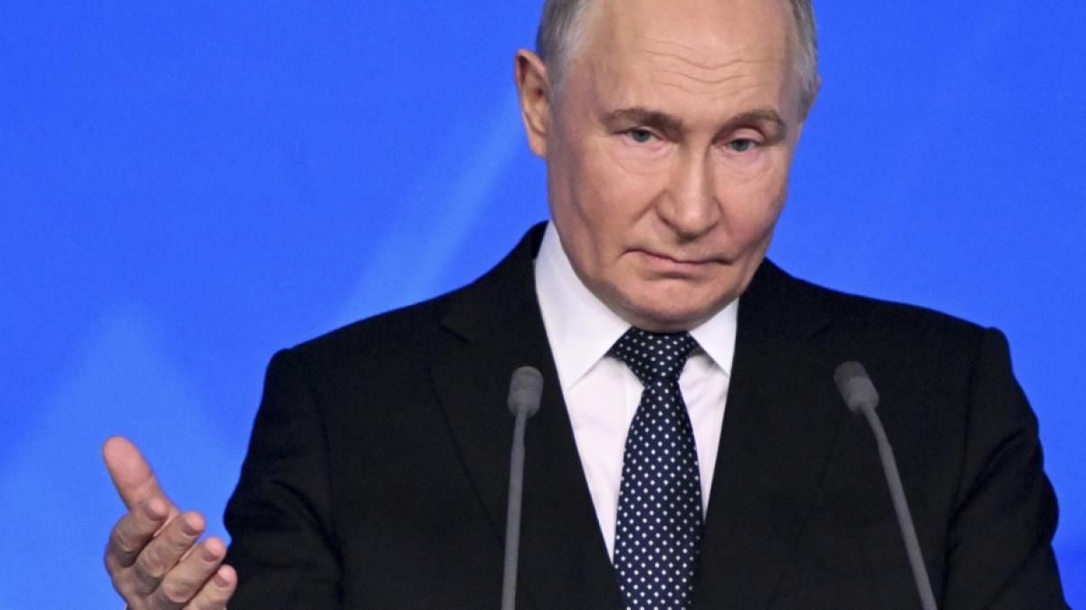 Wladimir Putin f&uuml;hrt seit fast drei Jahren Krieg gegen die Ukraine. (Foto)