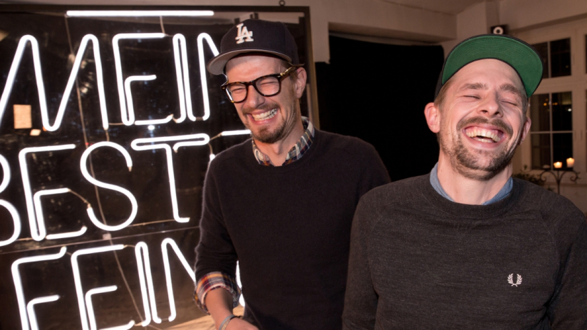 Joko und Klaas m&uuml;ssen sich nun vor TV-Sittenw&auml;chtern f&uuml;r Drogenkonsum vor laufenden Kameras verantworten. (Foto)