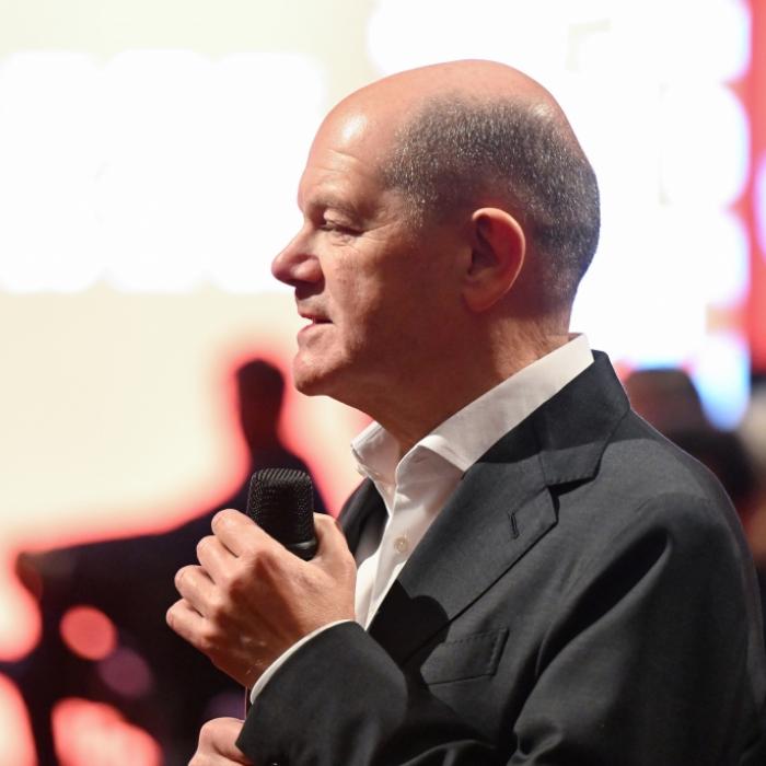 Kanzler stürzt weiter ab, SPD bangt um Platz 3