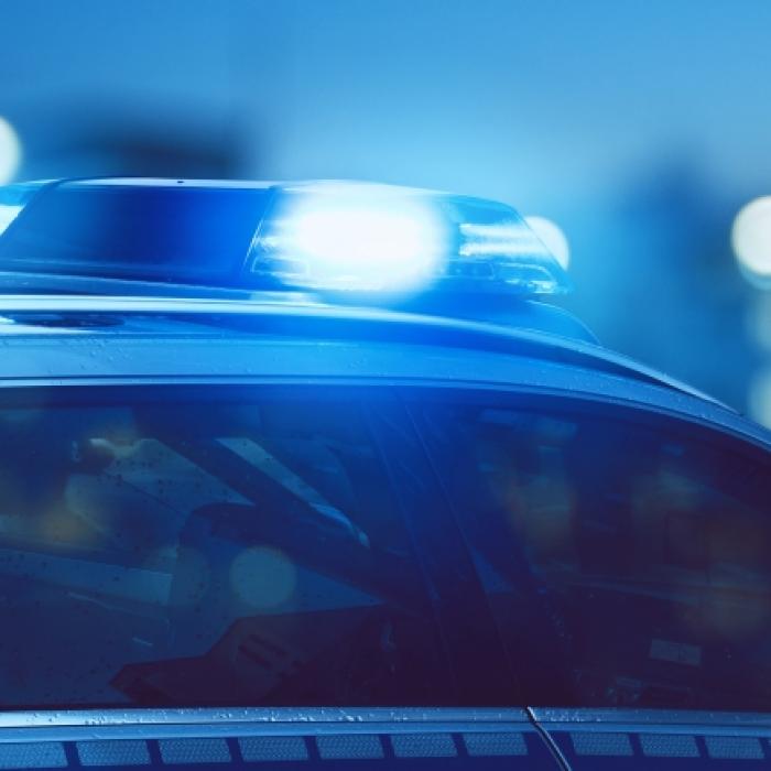 Von Auto überrollt! Leiche von 16-Jähriger auf Landstraße gefunden