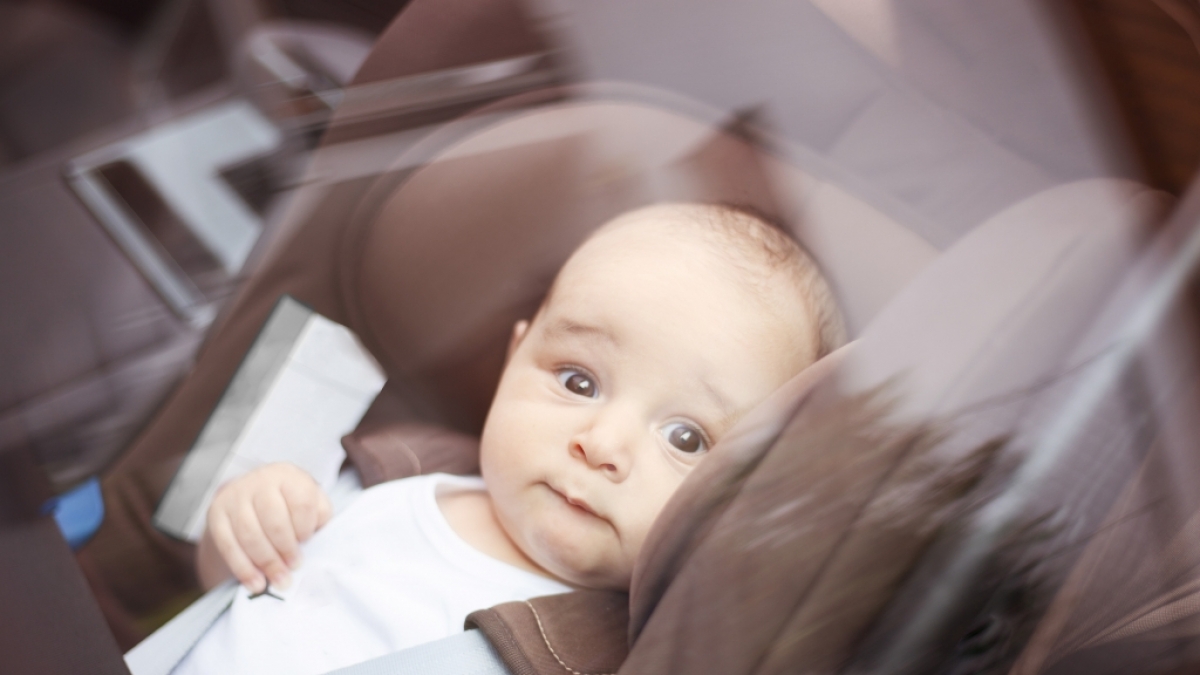 In dem stark &uuml;berhitzen Auto hatte die kleine Laykn keine Chance. (Symbolbild) (Foto)