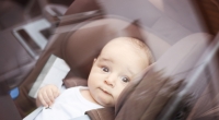 In dem stark überhitzen Auto hatte die kleine Laykn keine Chance. (Symbolbild)