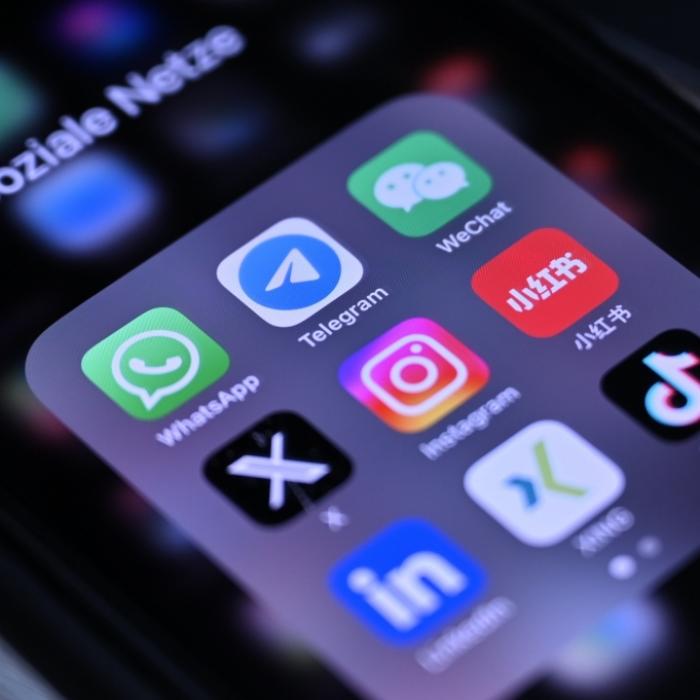 Wie KI-generierte Influencerinnen Werbung für die AfD machen