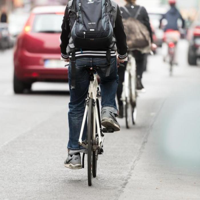 Müssen Radfahrer zwingend den vorhandenen Fahrradweg nutzen?