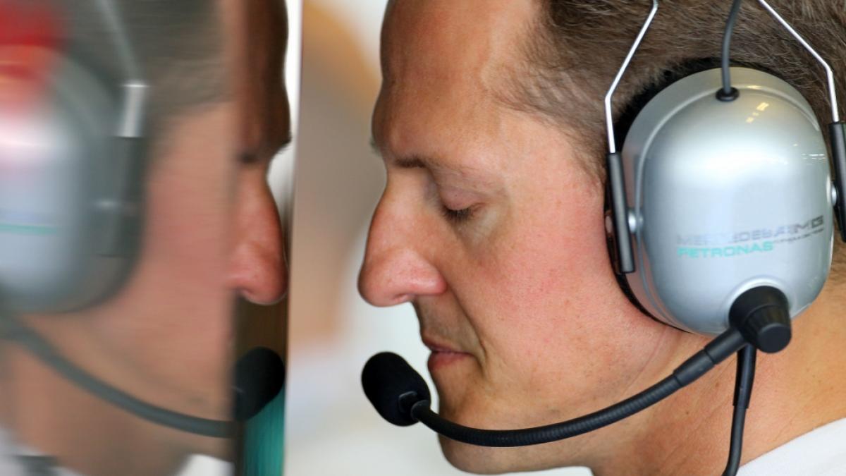 Der aktuelle Gesundheitszustand von Michael Schumacher bleibt weiter unklar. Ein ehemaliger Teamkollege ist traurig dar&uuml;ber, keine positiven Nachrichten zu h&ouml;ren. (Foto)