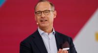 Die Lohnfortzahlung im Krankheitsfall würde Allianz-Boss Oliver Bäte am liebsten für den ersten Krankheitstag abschaffen, um Milliarden Euro einzusparen.