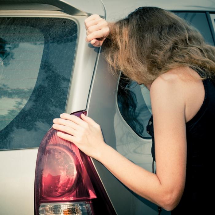 Frau (29) während Taxifahrt von Männerhorde vergewaltigt
