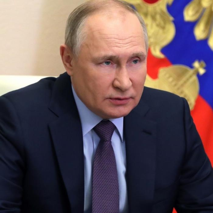 Putin-Desaster! Drohnen-Videos zeigen Raketen-Einschlag auf Schlangeninsel
