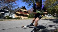 Bei den Deutschen Meisterschaften 2023 in der Nordischen Kombination wichen die Athletinnen und Athleten am 14. und 15. Oktober 2023 auf Skiroller aus.