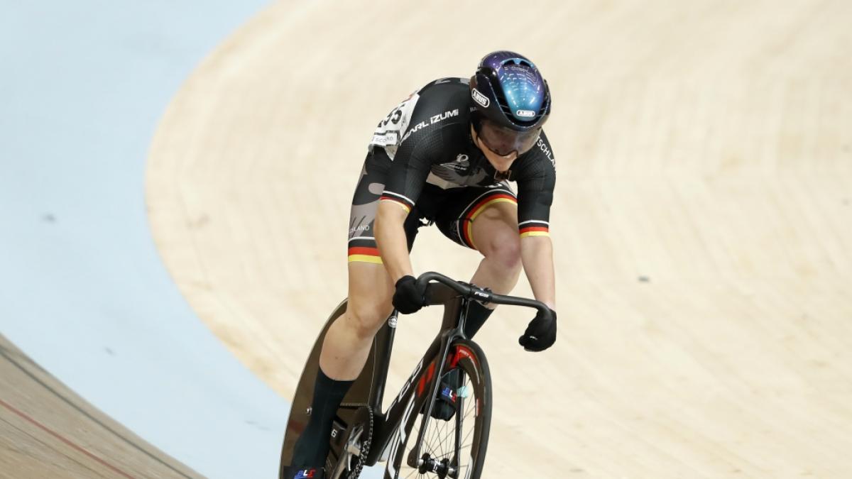 Die deutsche Radfahrerin Maike Hausberger vertritt Team Deutschland bei den Paralympics 2024 in Paris. Auch in ihrer Sportart gibt es mehrere Klassen. (Foto)