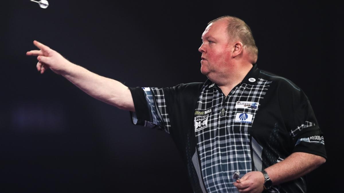 "Hendo" holt das Ding! Der Schotte John Henderson setzte sich im Matchplay-Finale gegen den "Soulger" Leonard Gates durch und nahm den Sieg mit nach Hause. (Foto)