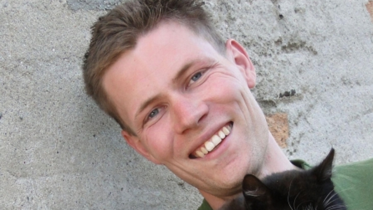 Bauer sucht Frau: Denny ist der neue schwule Bauer (Foto)