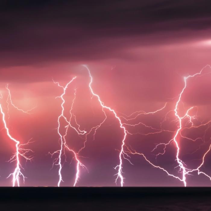 Gigantische Gewitter-Front! HIER vertreibt Petrus die Hitze