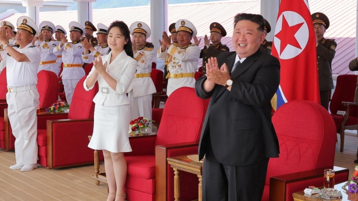 Bei &ouml;ffentlichen Auftritten zeigt sich Diktator Kim Jong Un oft bei bester Laune. (Foto)