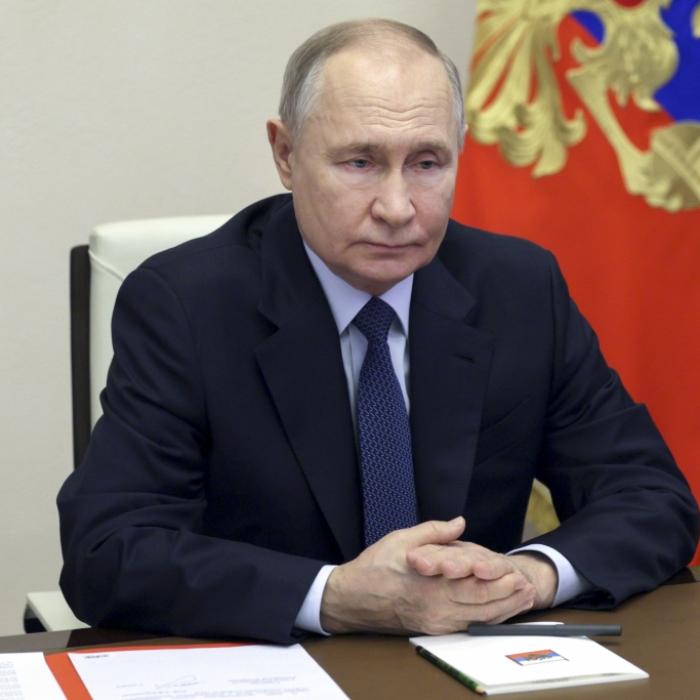Putin schickt laut Videos immer mehr Verwundete auf Krücken an die Front