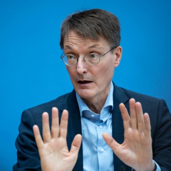 Lauterbach und Drosten warnen vor massiver Omikron-Welle